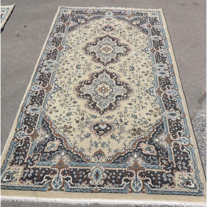 MACHINE MADE RUG