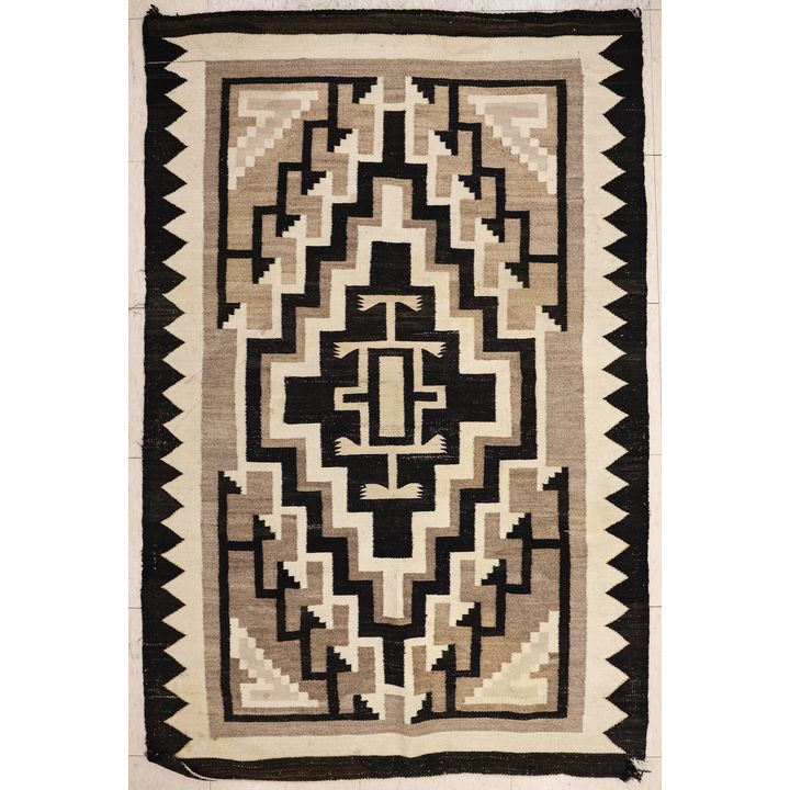 Old Navajo Diamond Pattern Wool Rug