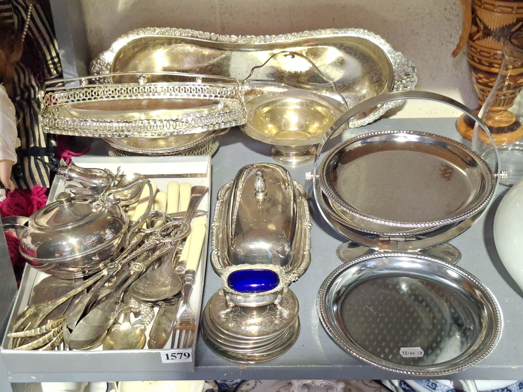 Silverplated Tableware And Cutlery