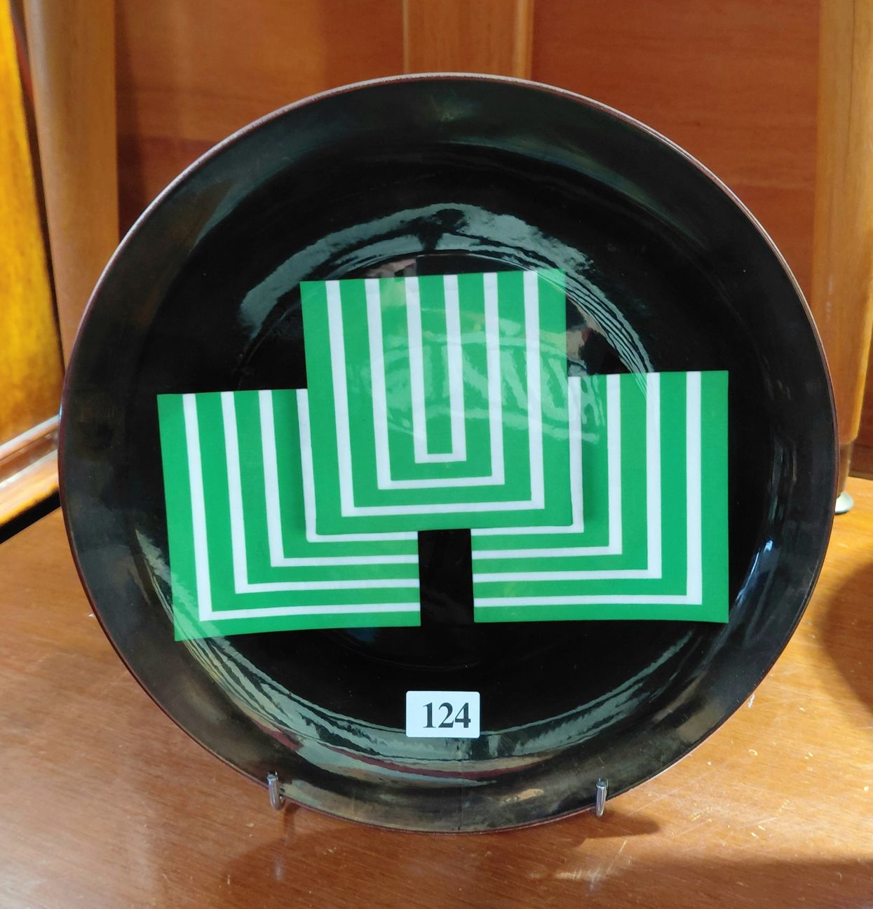 124 · ANTONY POON PLATE