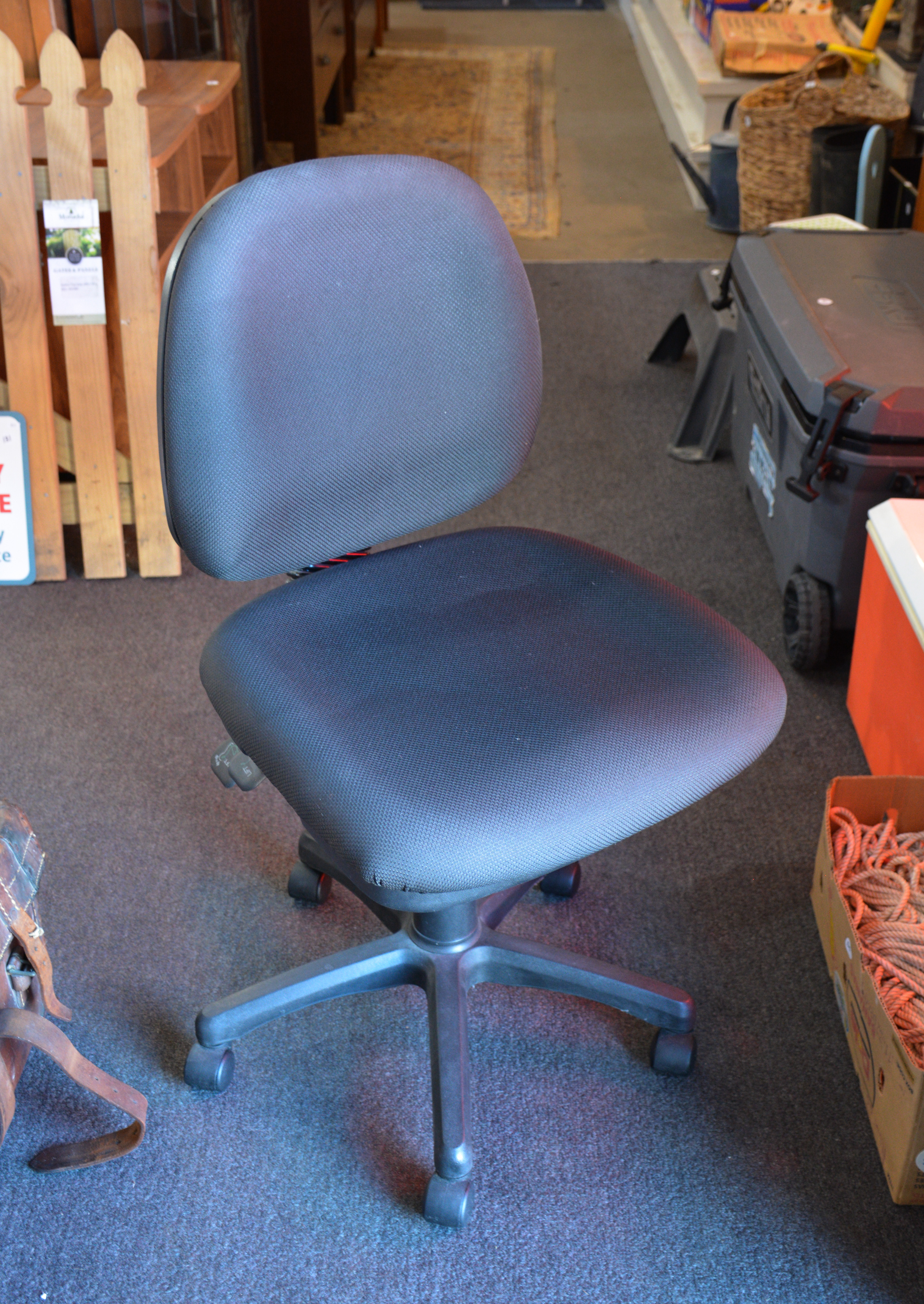 Black Adjustable Office Chair — sold at auction in New Zealand for $20