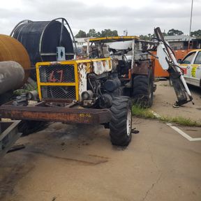 NEW HOLLAND UNDERGROUND CRANE TRACTOR (FLAMEPROOF)