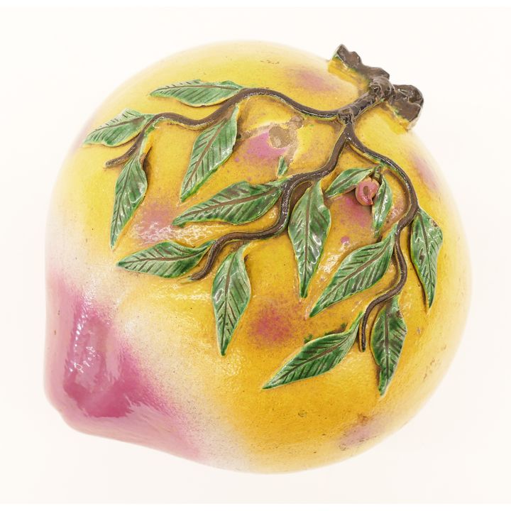 Chinese Qing Porcelain Altar Peach