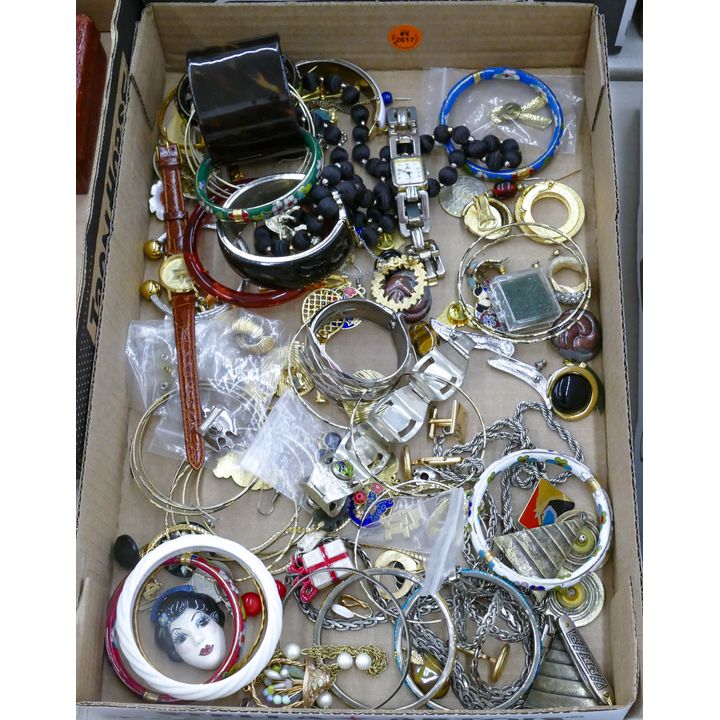 Box Assorted Costume Jewelry