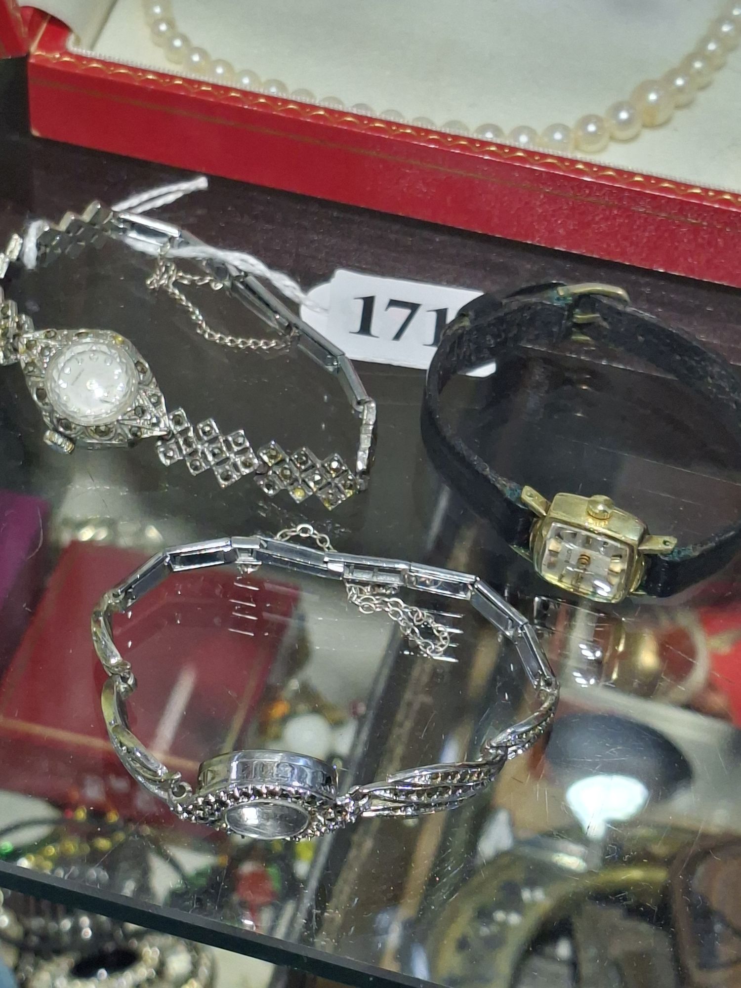 LADIES WRIST WATCHES