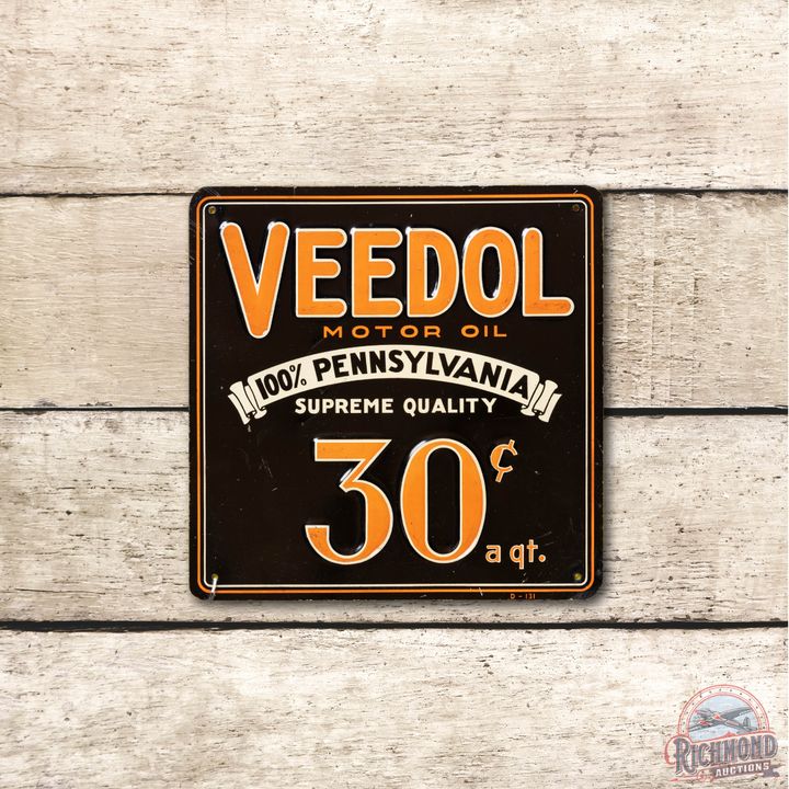 9" Veedol Motor Oil 30c Qt Embossed Metal Sign TAC 8.9