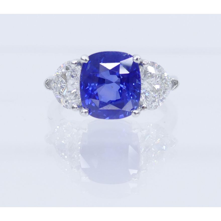 Ladies 5ct Sapphire & Diamond Platinum Ring