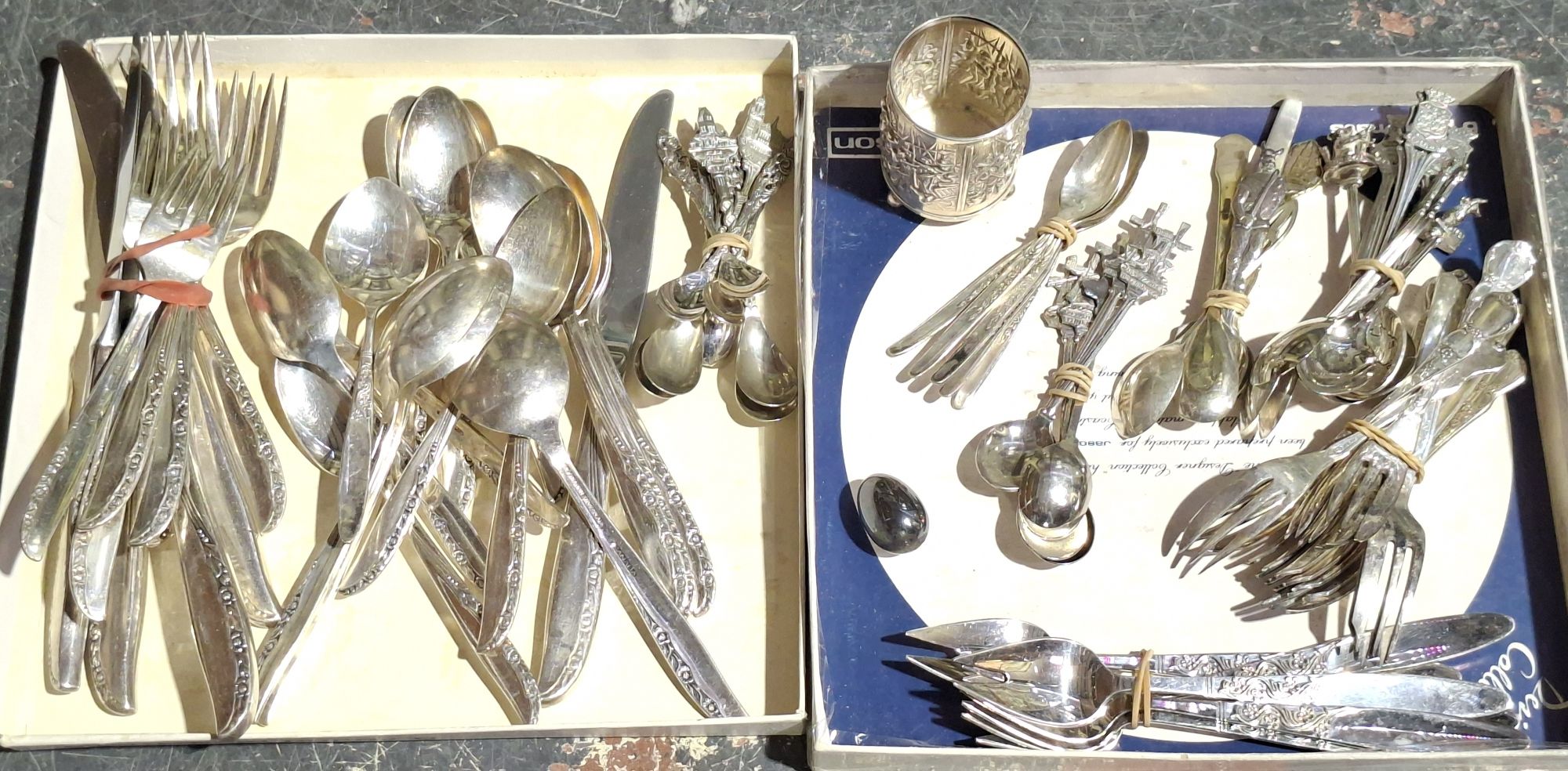 COLLECTION OF SILVERPLATED FLATWARE