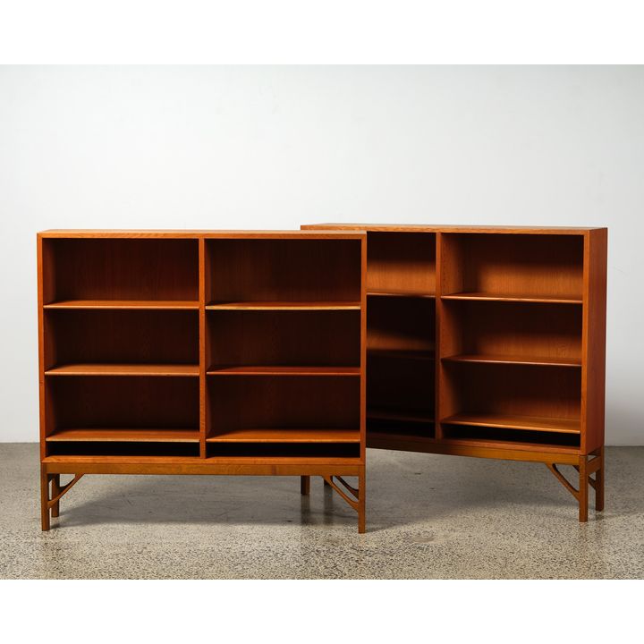 Børge Mogensen - Pair of oak and teak ‘China’ low bookcases