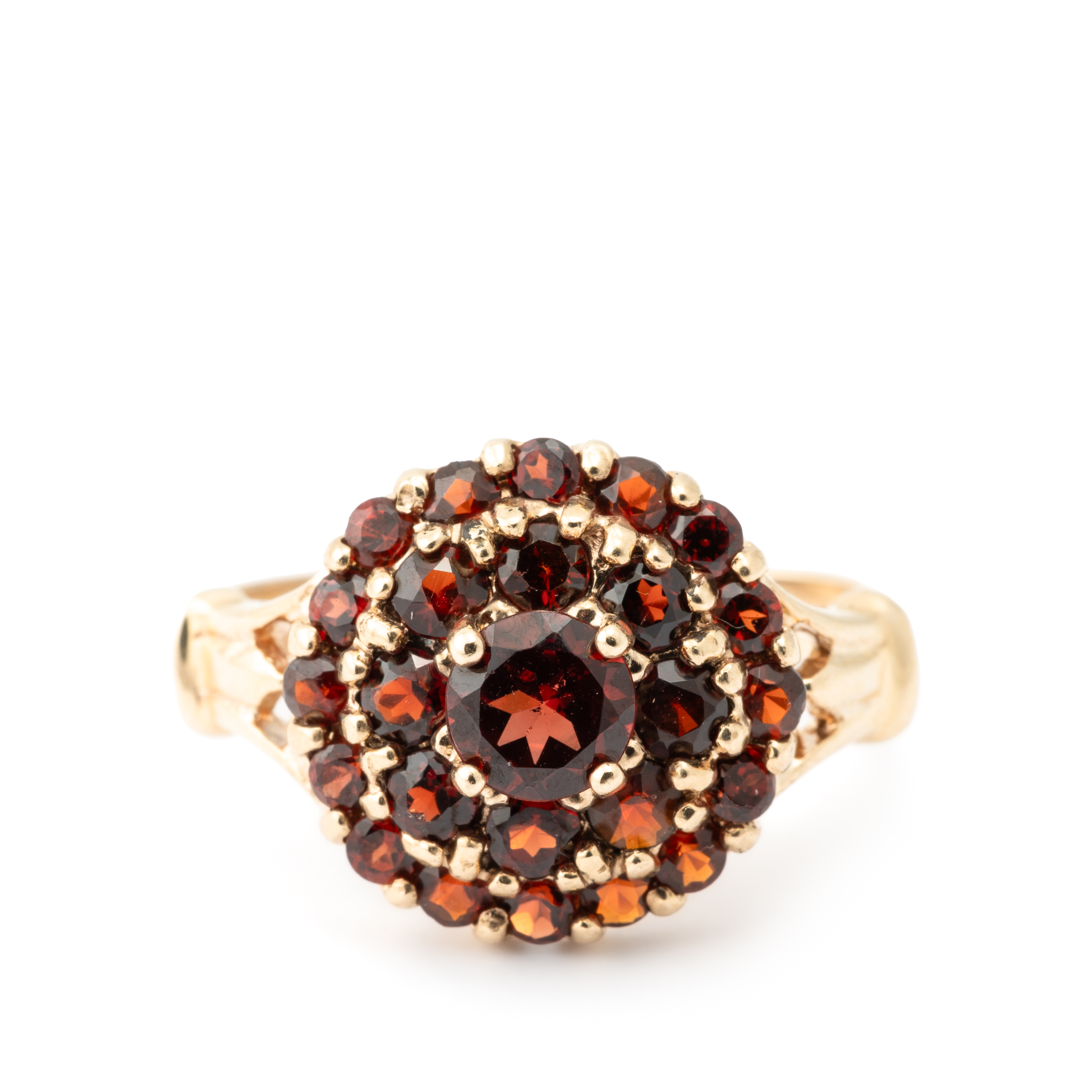 194 · Garnet Cluster Ring 9ct Gold