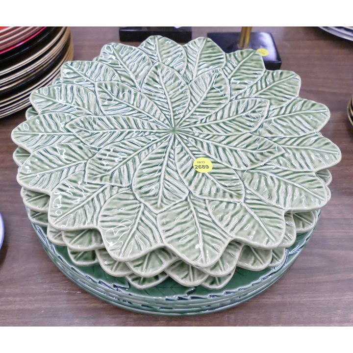 7pc Green Majolica Chargers- 13''