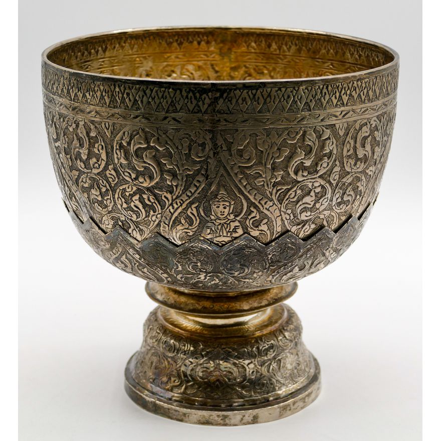 Old Thai Silver Offering Bowl on Stand 7.5'' - 503 Grams