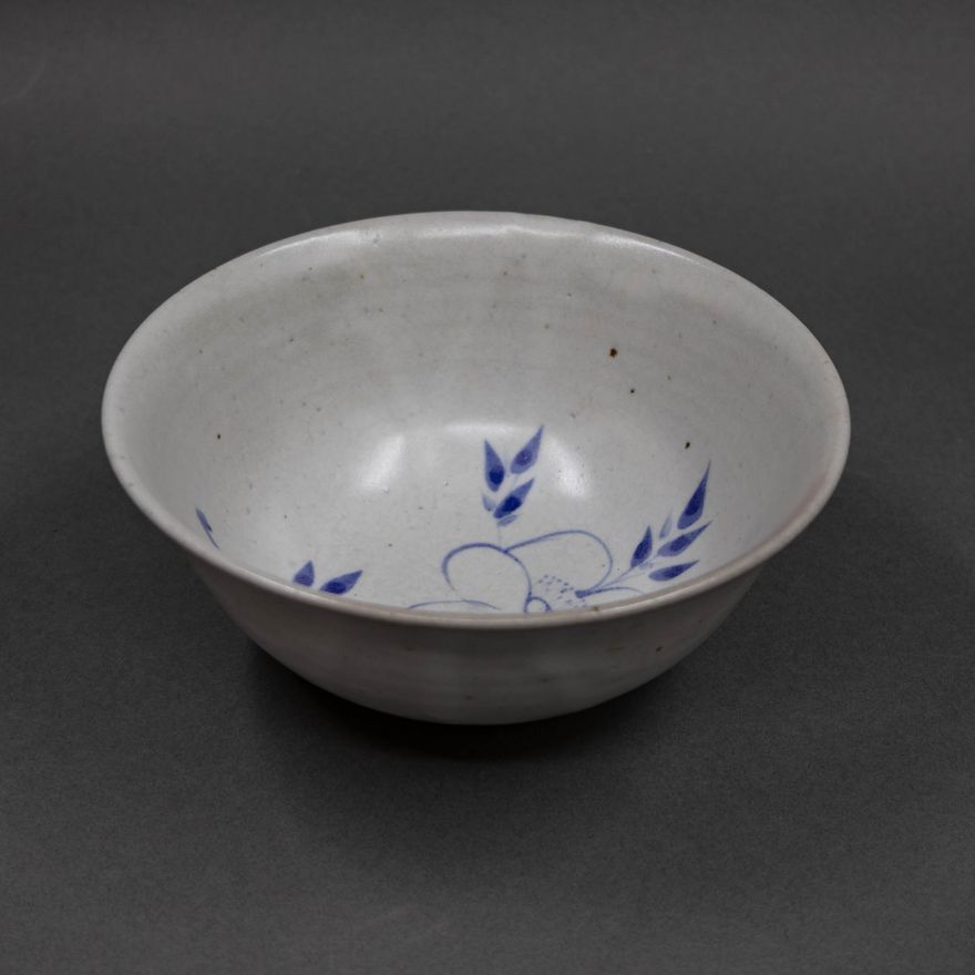 Graeme Storm - Blue and white bowl