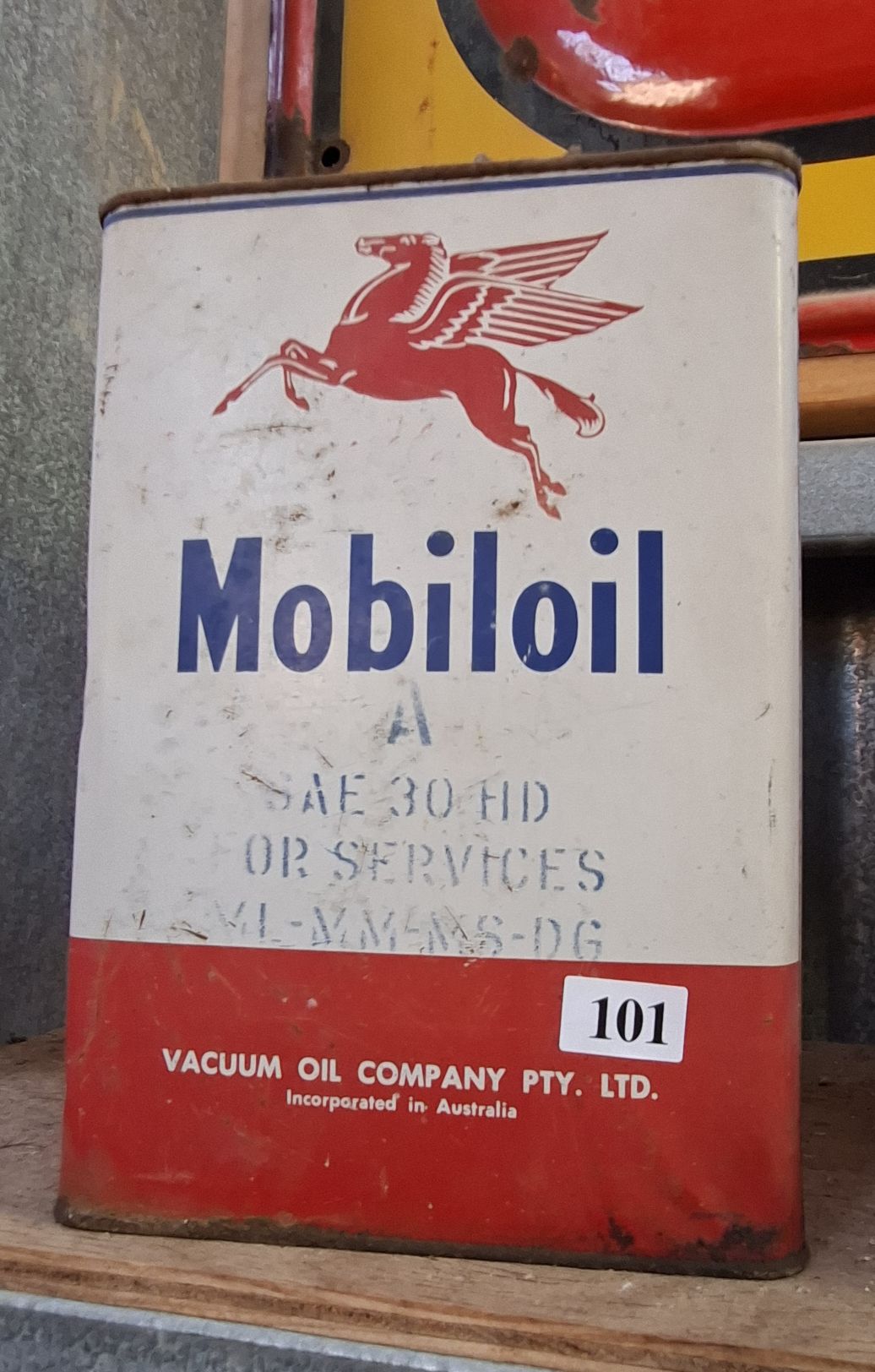 Mobil Oil Can