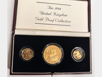 1984 ELIZABETH II PROOF GOLD 3-COIN SET (5 POUND INCLUDED)