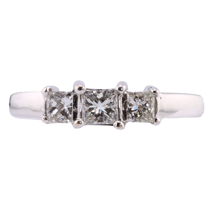 Anillo Tresillo de diamantes