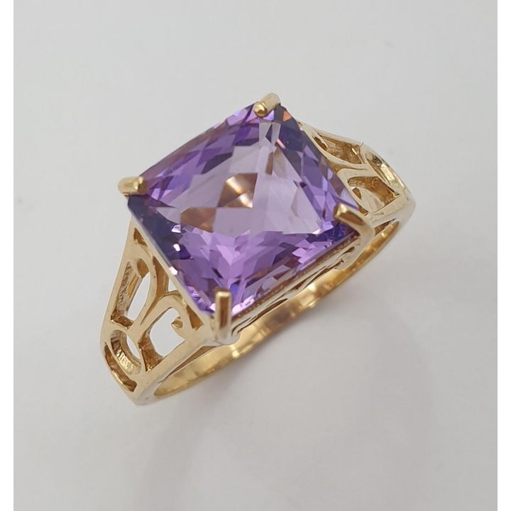 9ct Y/G Amethyst Ring
