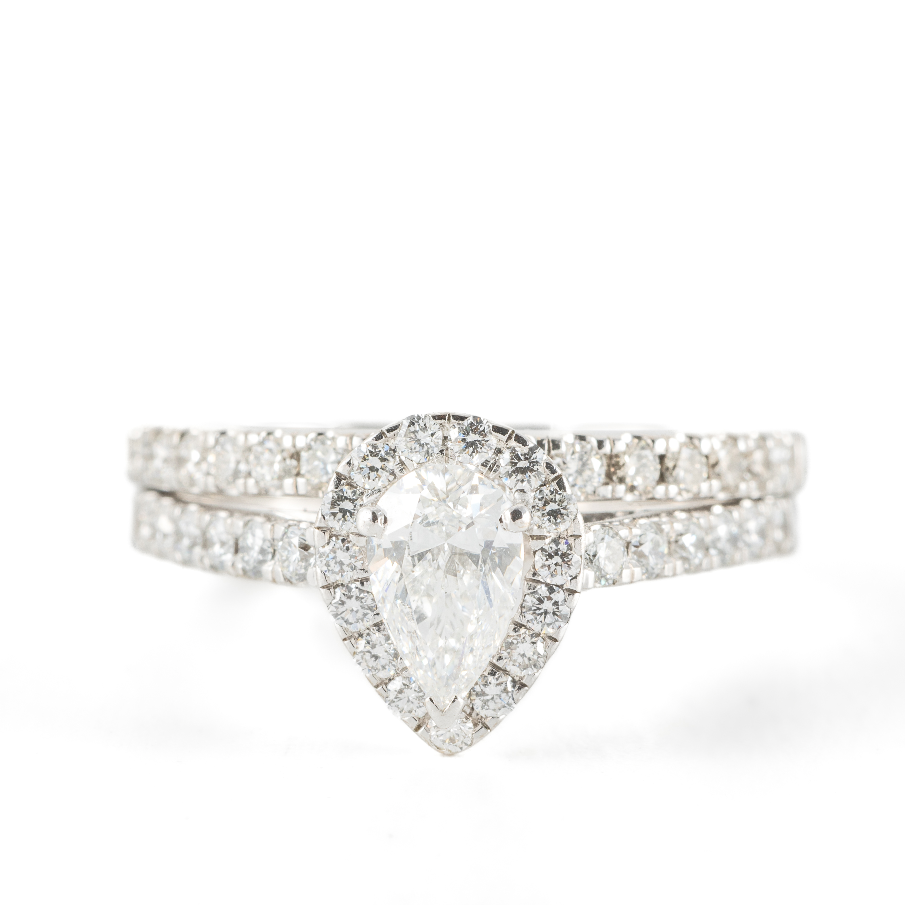 93 · 1.11 Carat Diamond Ring Set 18ct Gold