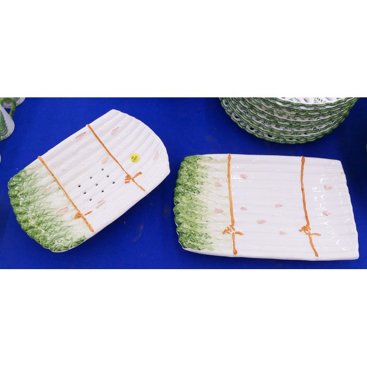 2pc Italian Majolica Asparagus Trays- largest 13''