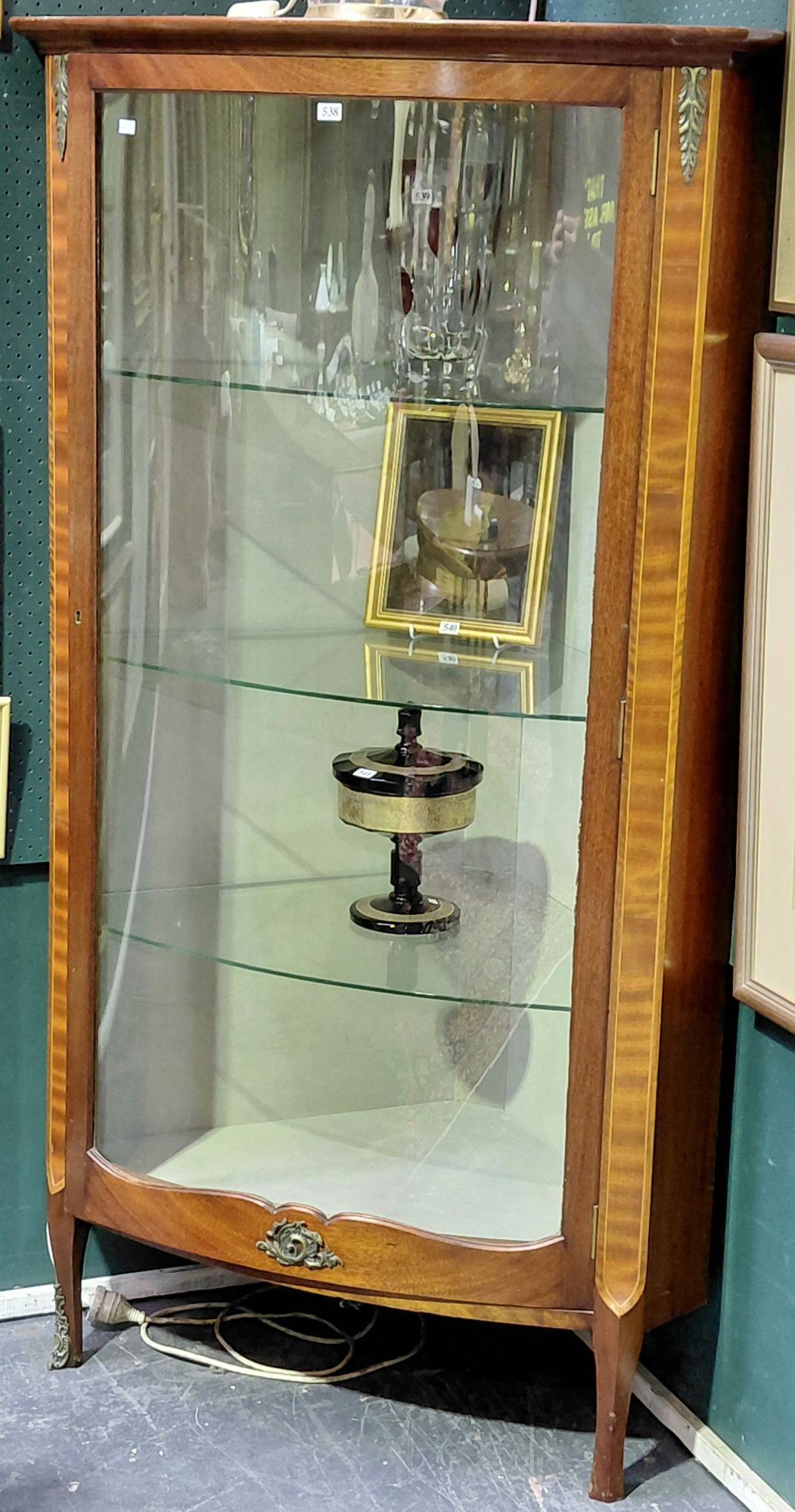 538 · SHERATON REVIVAL CORNER CABINET