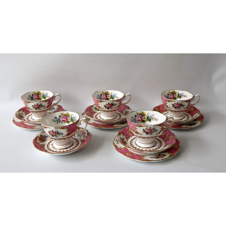 SET OF 4 ROYAL ALBERT LADY CARLYLE TRIOS AND A TEACUP AND SAUCER