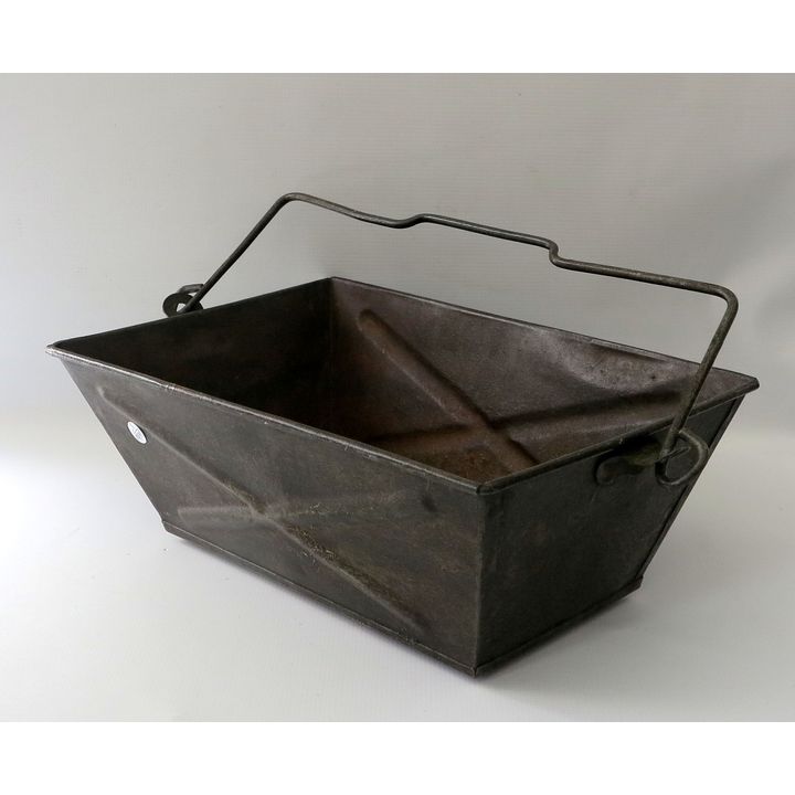 19TH CENTURY FRENCH HARVEST BASKET