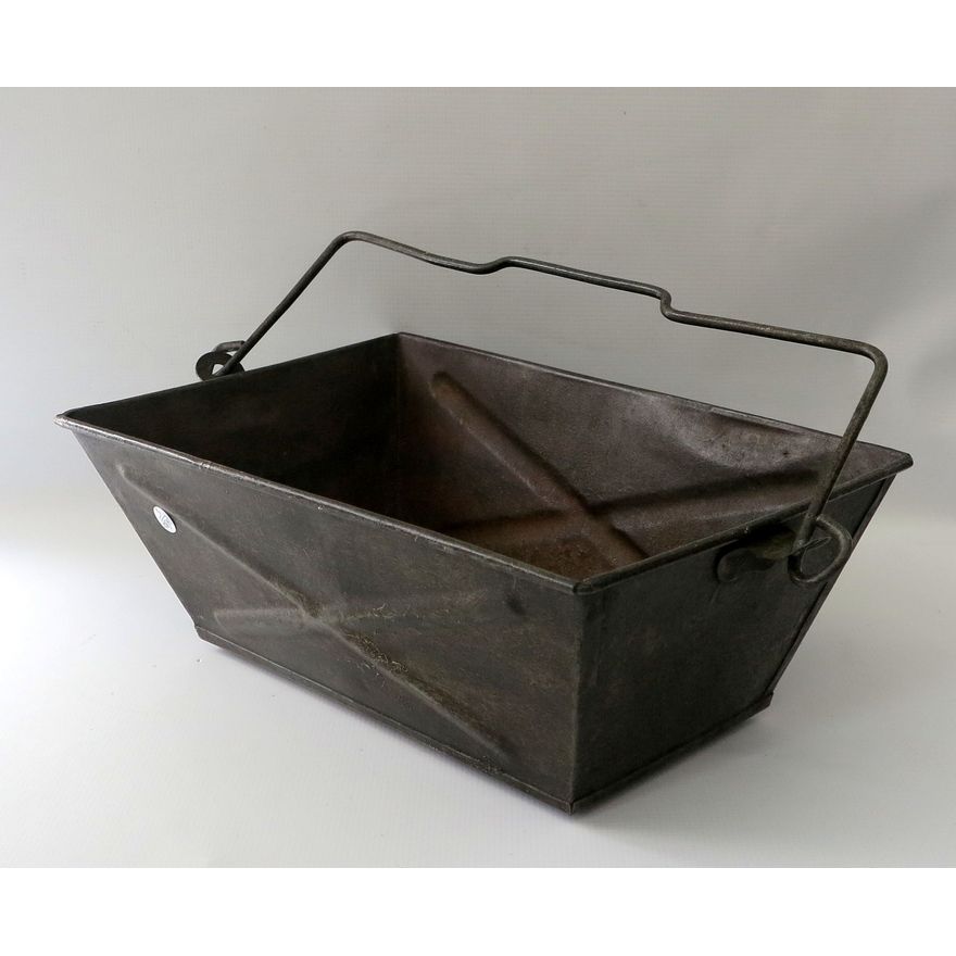 19TH CENTURY FRENCH HARVEST BASKET
