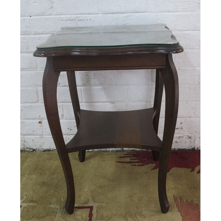 TWO-TIER LAMP TABLE