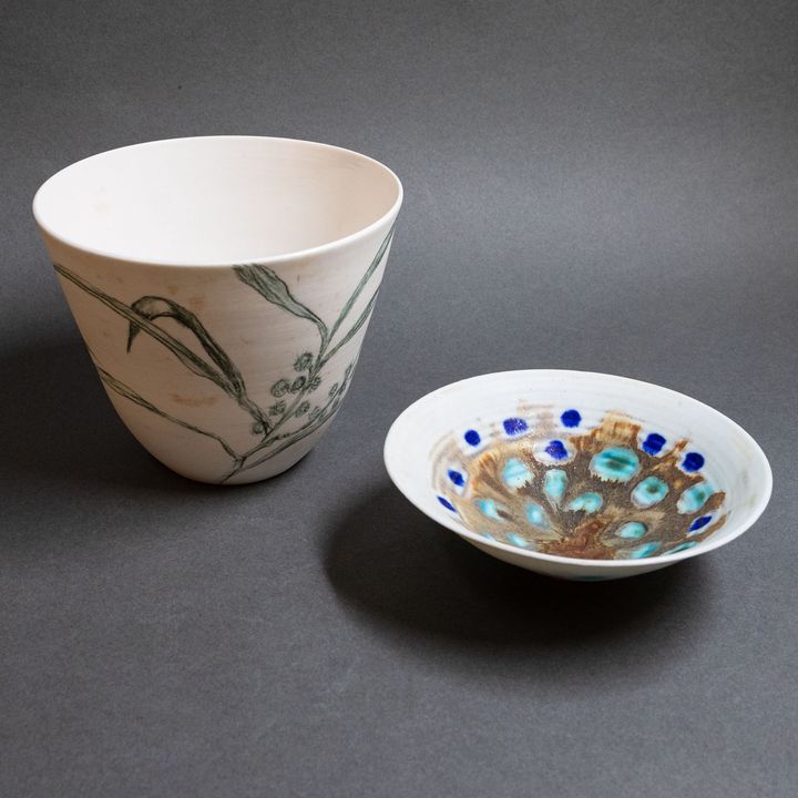 Potters Unknown - Two small porcelain pots