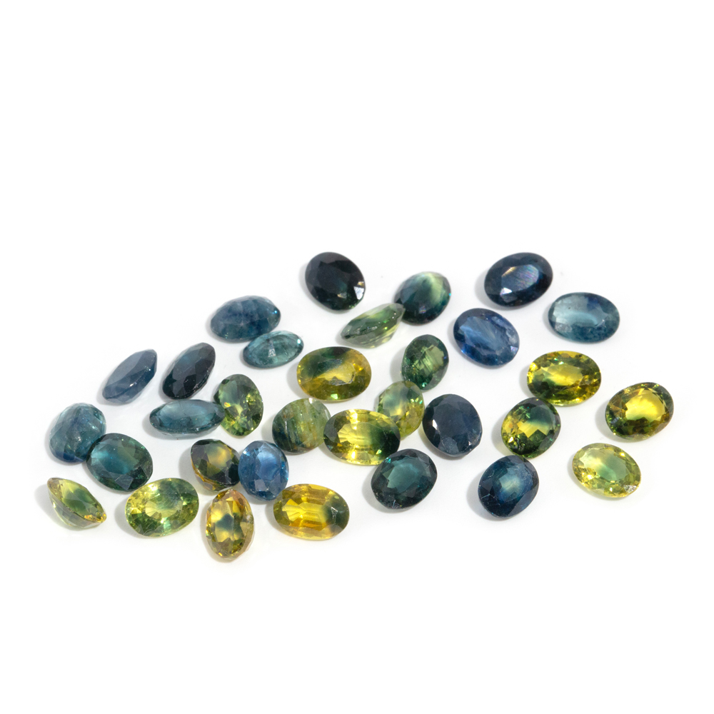 15 · 31.90 Carat Parcel of loose Sapphire Stones