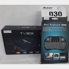 ANDROID 11.1 MXQ PRO 4K 5G 4K HDR ULTRA-HD TV BOX WITH MINI BACKLIT KEYBOARD -