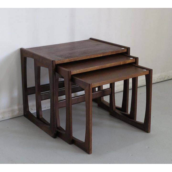 MID CENTURY NEST OF 3 TABLES