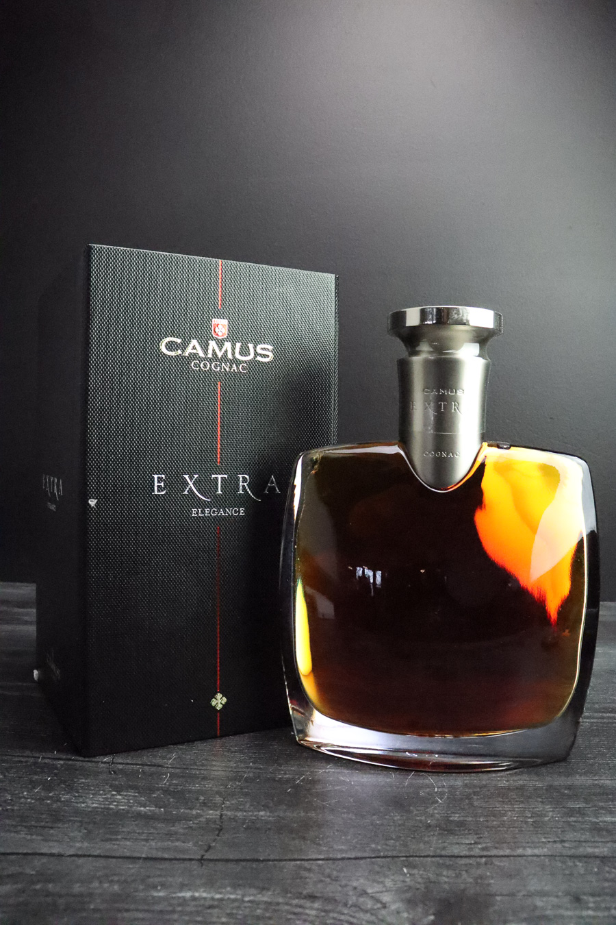 Camus 'Extra Elegance' Cognac (700 ml) | Unicorn Auctions