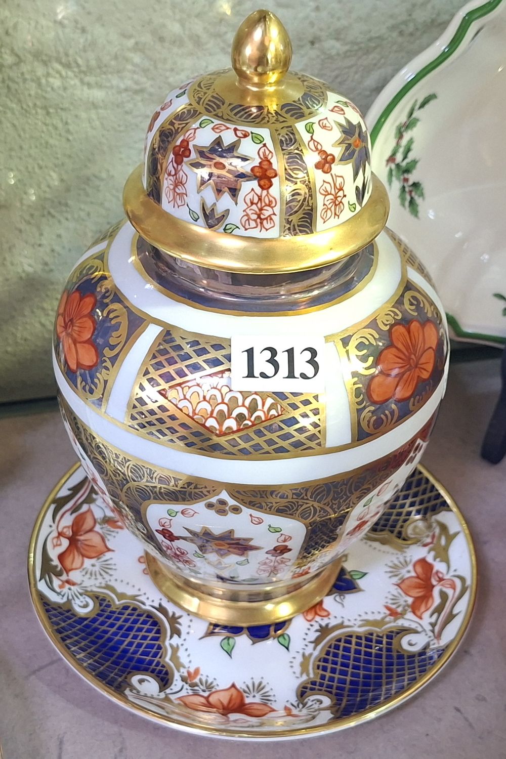 1313 · CERAMIC JAR AND SMALL PLATE