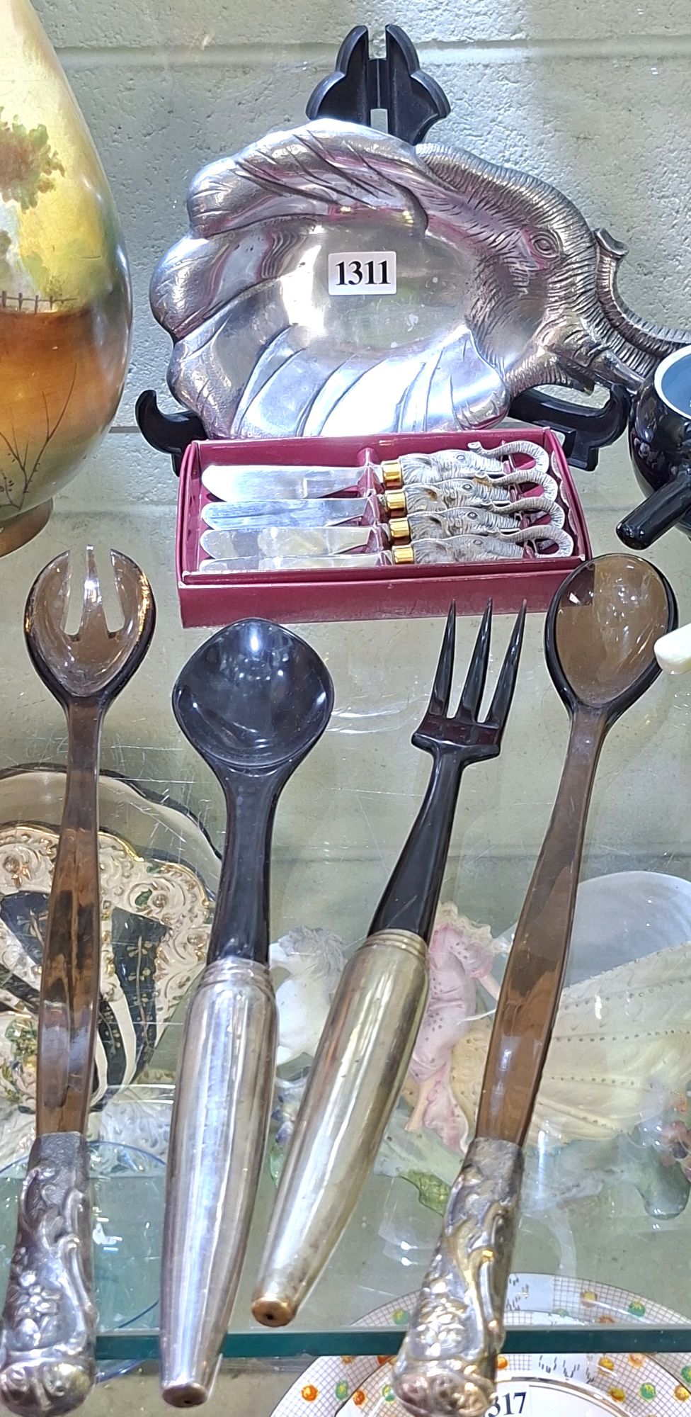 1311 · FANCY ELEPHANT DESIGN TABLE WARE