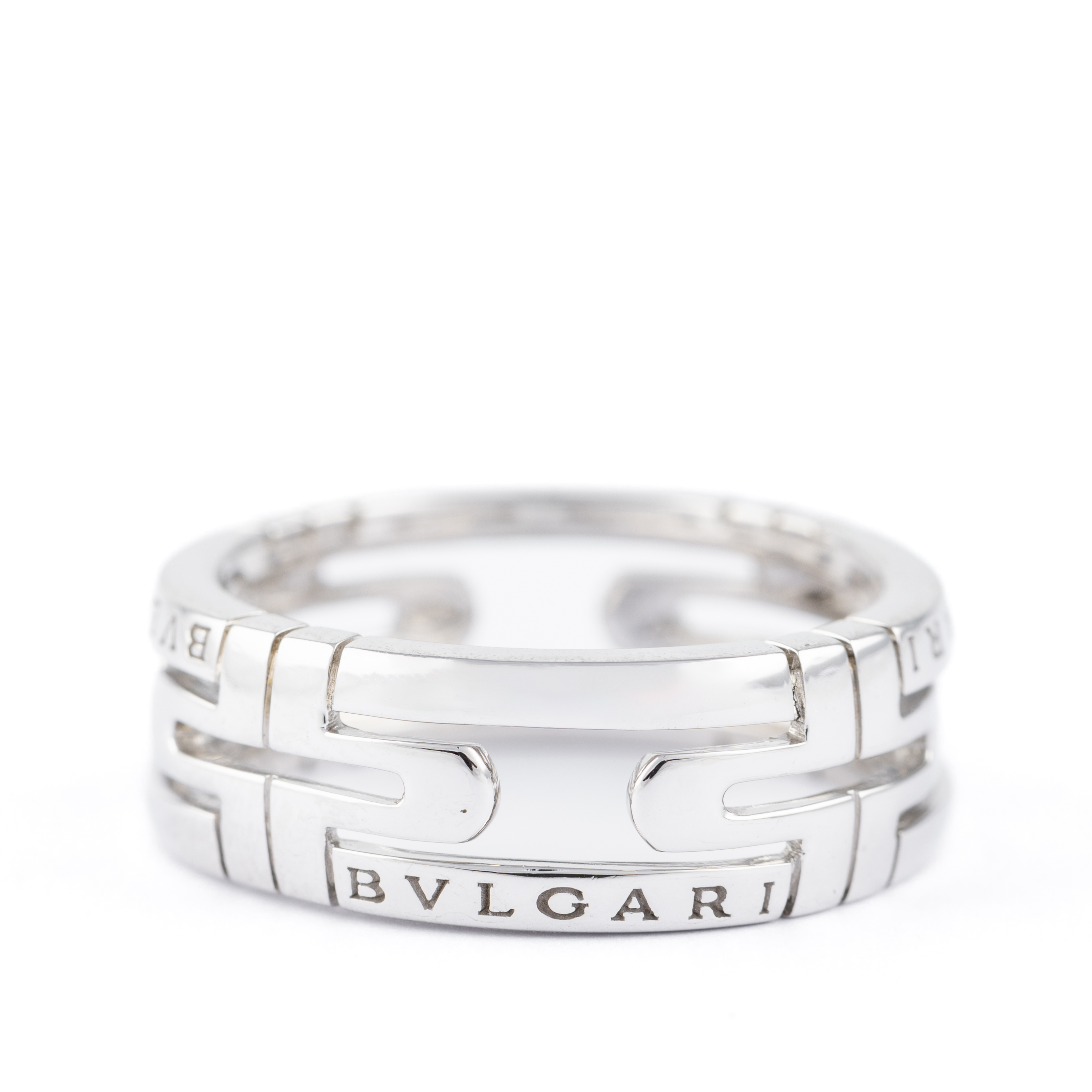 40 · White Gold Ring 18ct