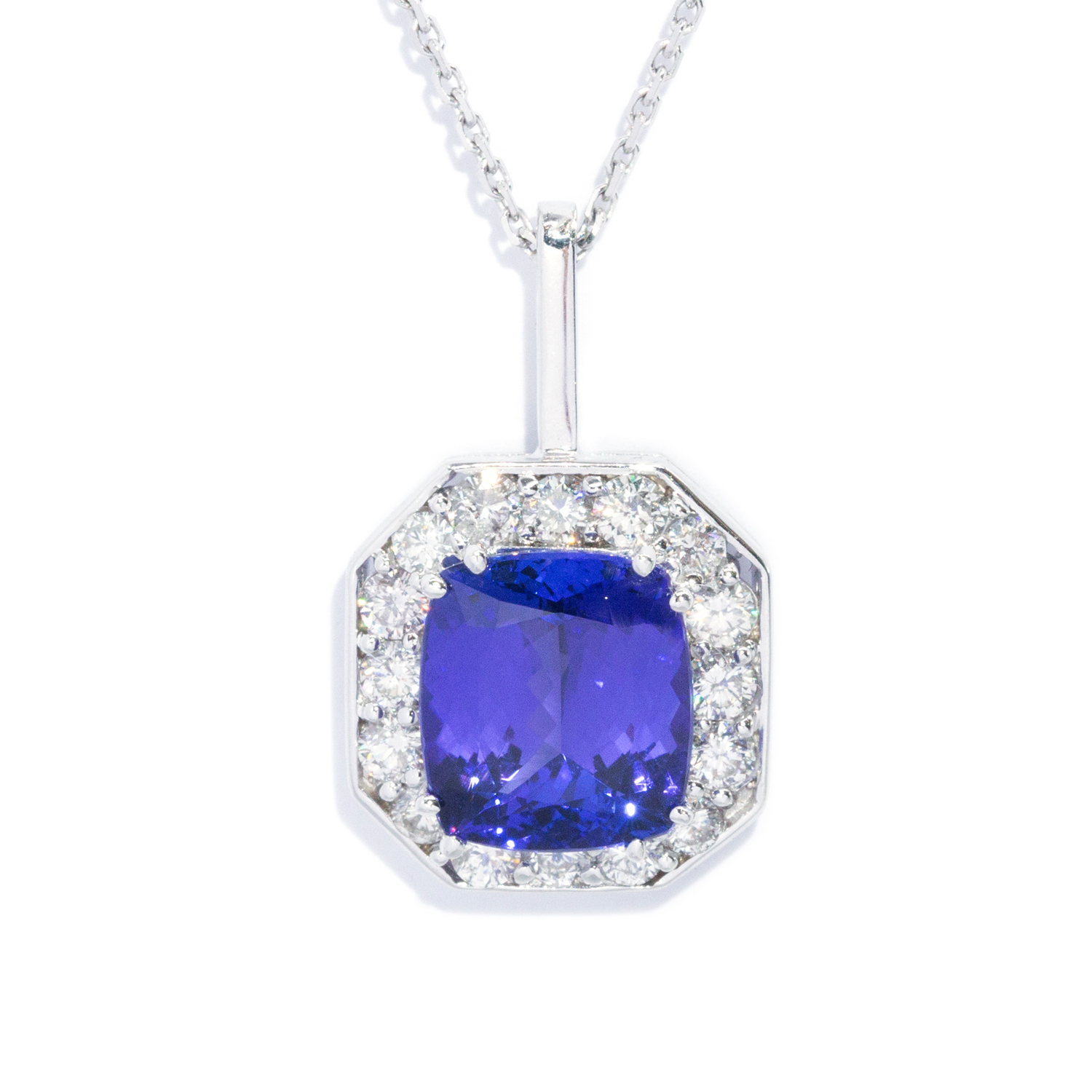 8.71ct Tanzanite & 1.44ct Diamond Pendant & Chain