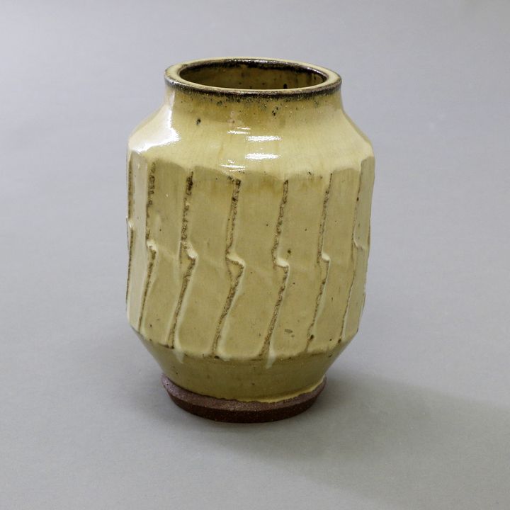 Mashiko Pottery, Ribbed vase