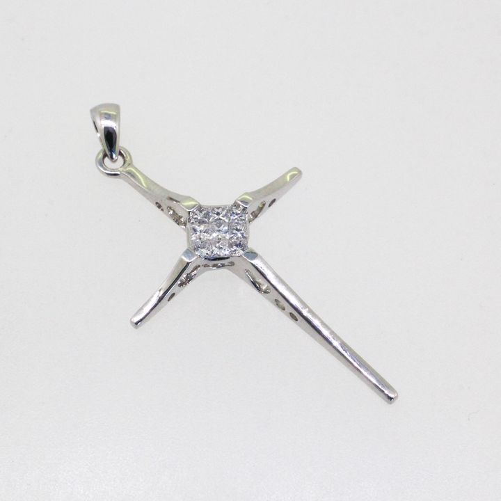 0.20ct Diamond Pendant 2.06g