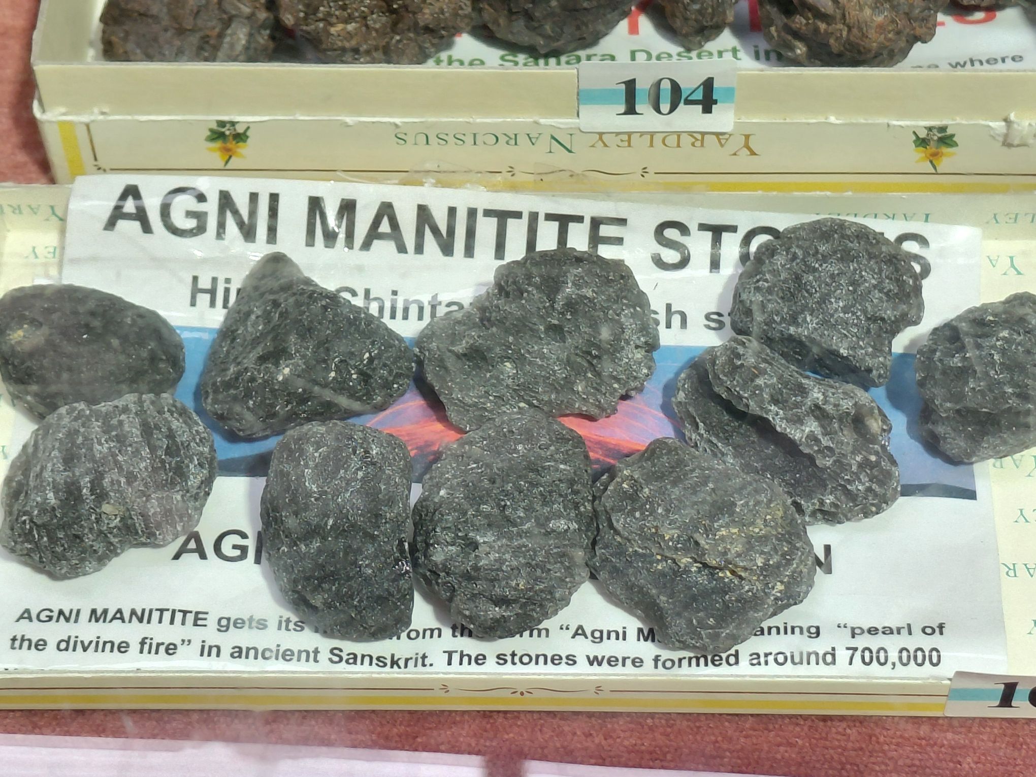 105 · TEN AGNI MANITITE