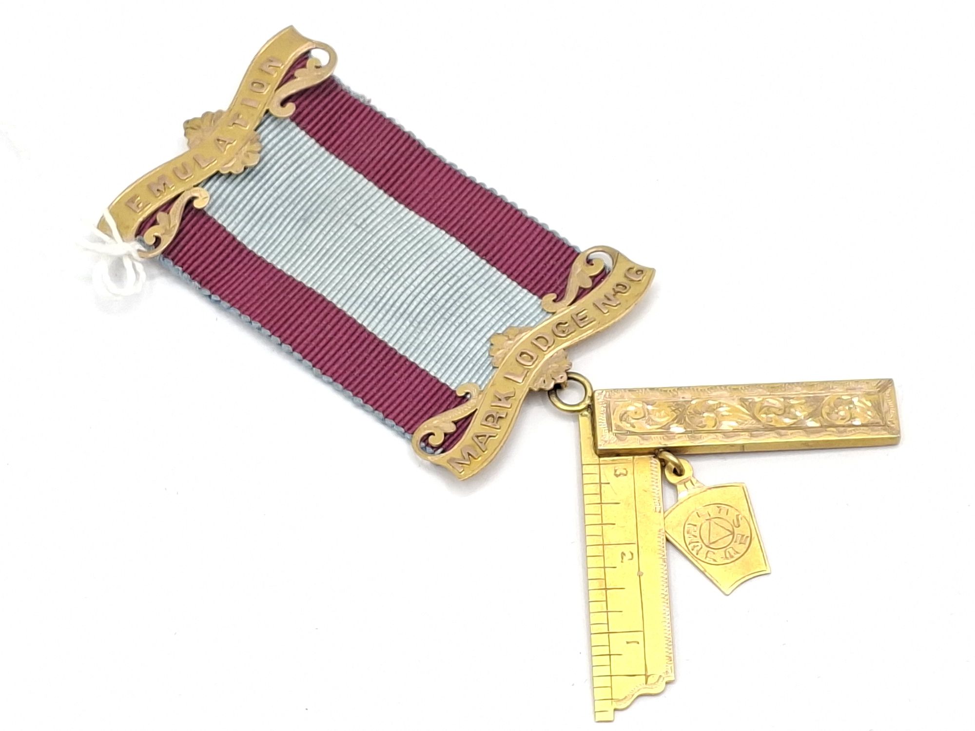 1022 · 9CT LODGE MEDALLION