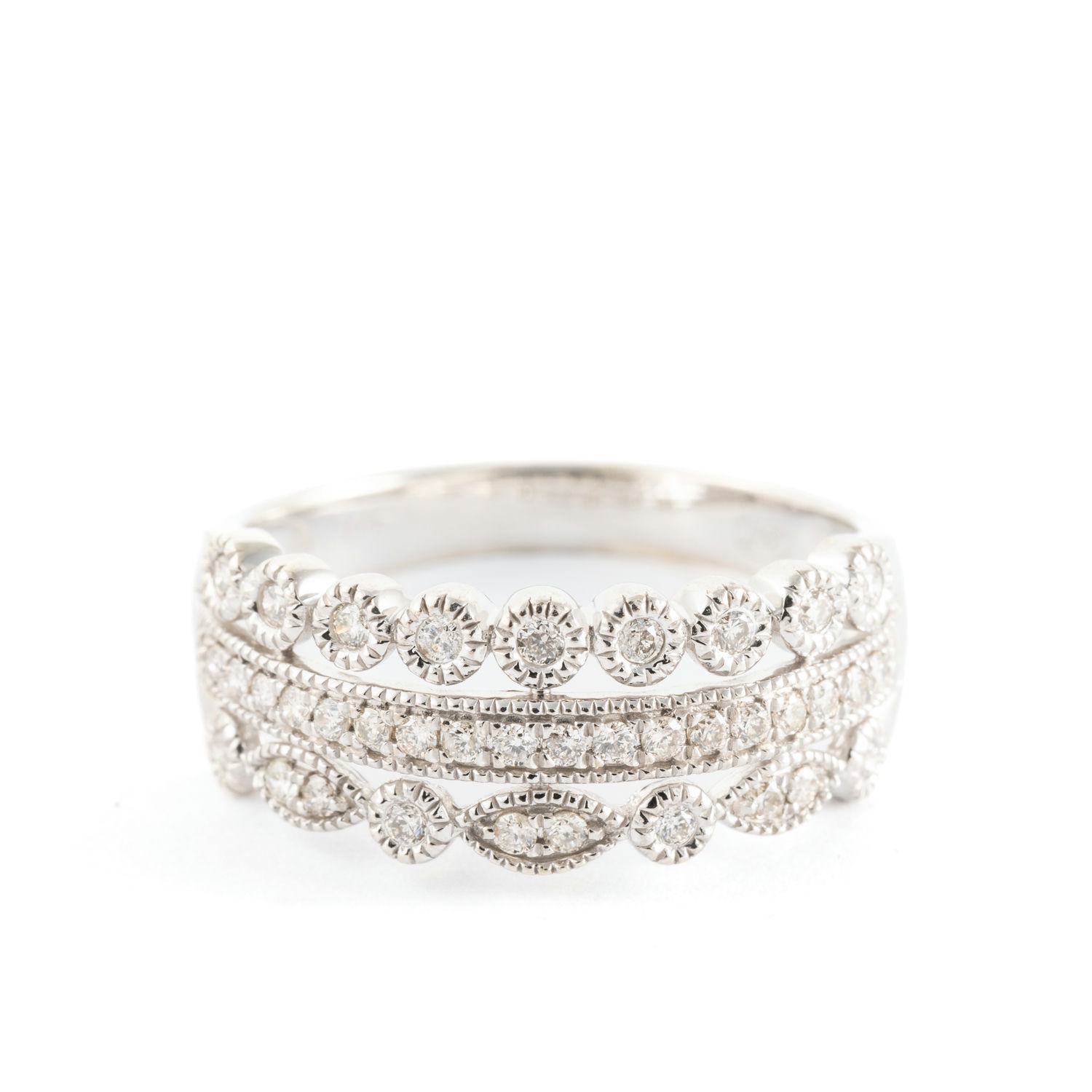 418 · Diamonds 9ct Gold Dress Ring