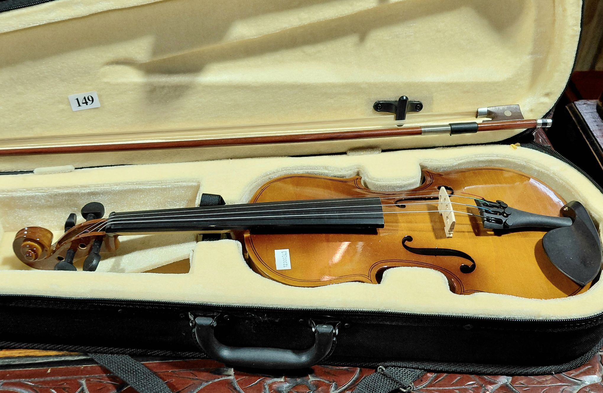 149 · VIOLIN, BOW AND CARRY CASE