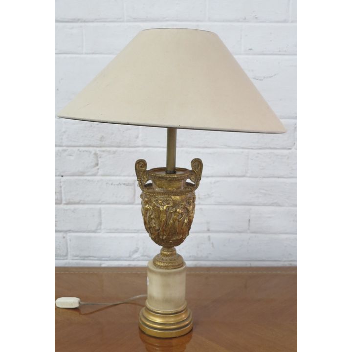 GILT METAL TABLE LAMP