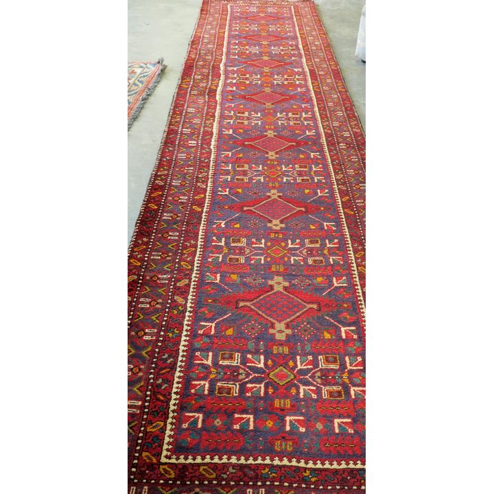 HAMADAN RUNNER,