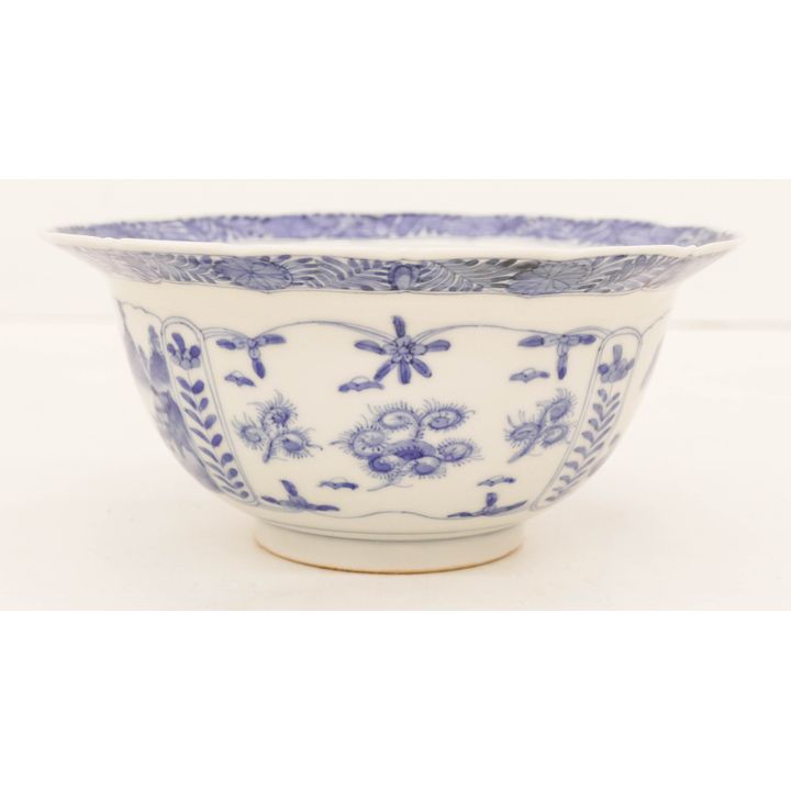 Japanese Meiji Hirado Foliate Rim Bowl