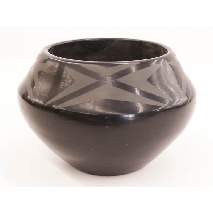 Marie & Santana Blackware 'X' Bowl- professionally restored- 4x6''
