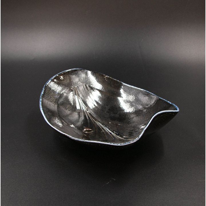 Chris Weaver (attrib.) - Porcelain salt fired shaped bowl