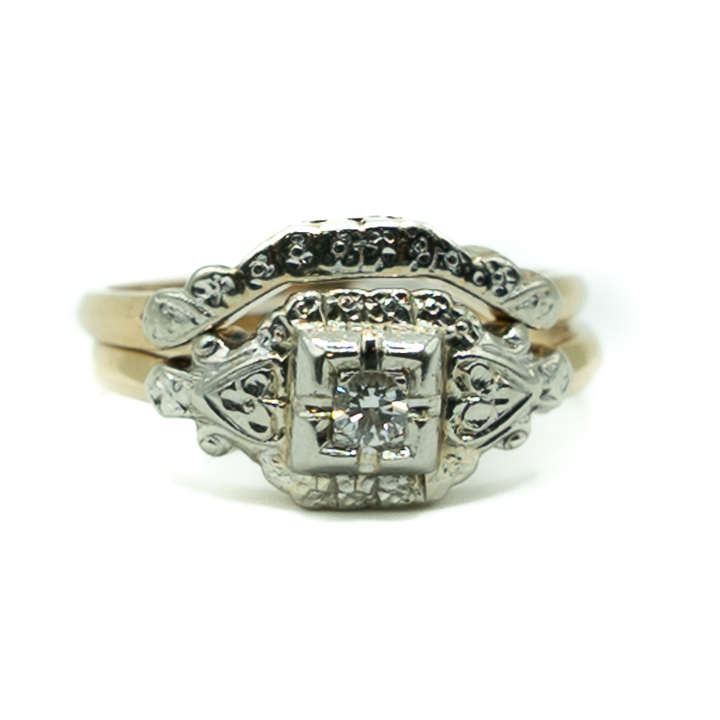 Anillo solitario con alianza