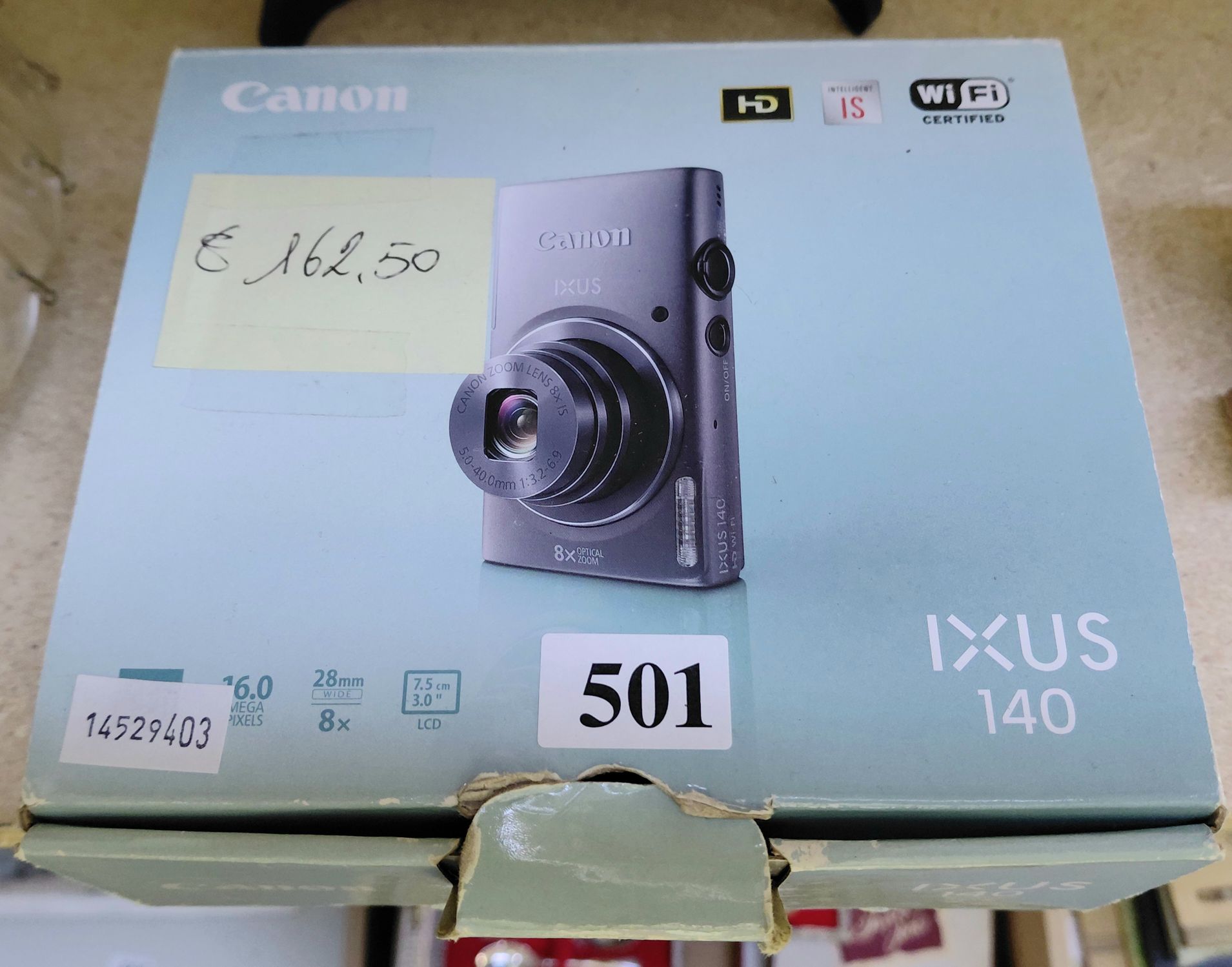 CAMERA